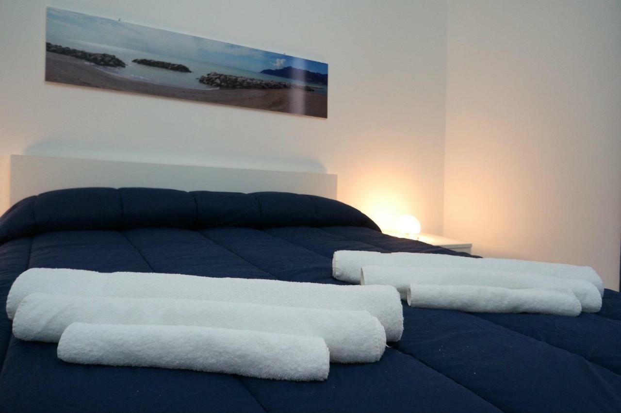 サレルノ Al Porticciolo Bed & Breakfast エクステリア 写真