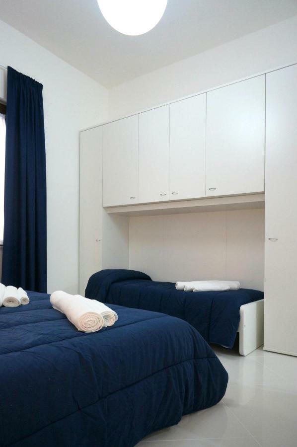 サレルノ Al Porticciolo Bed & Breakfast エクステリア 写真
