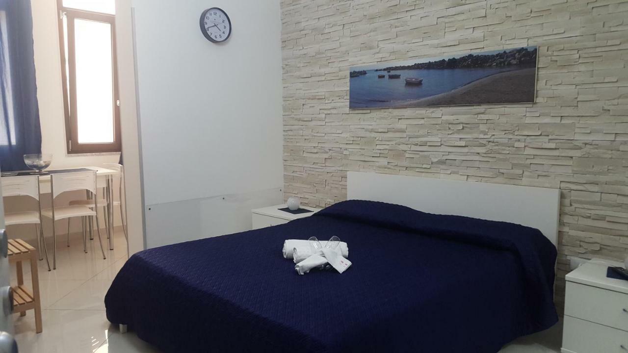 サレルノ Al Porticciolo Bed & Breakfast エクステリア 写真
