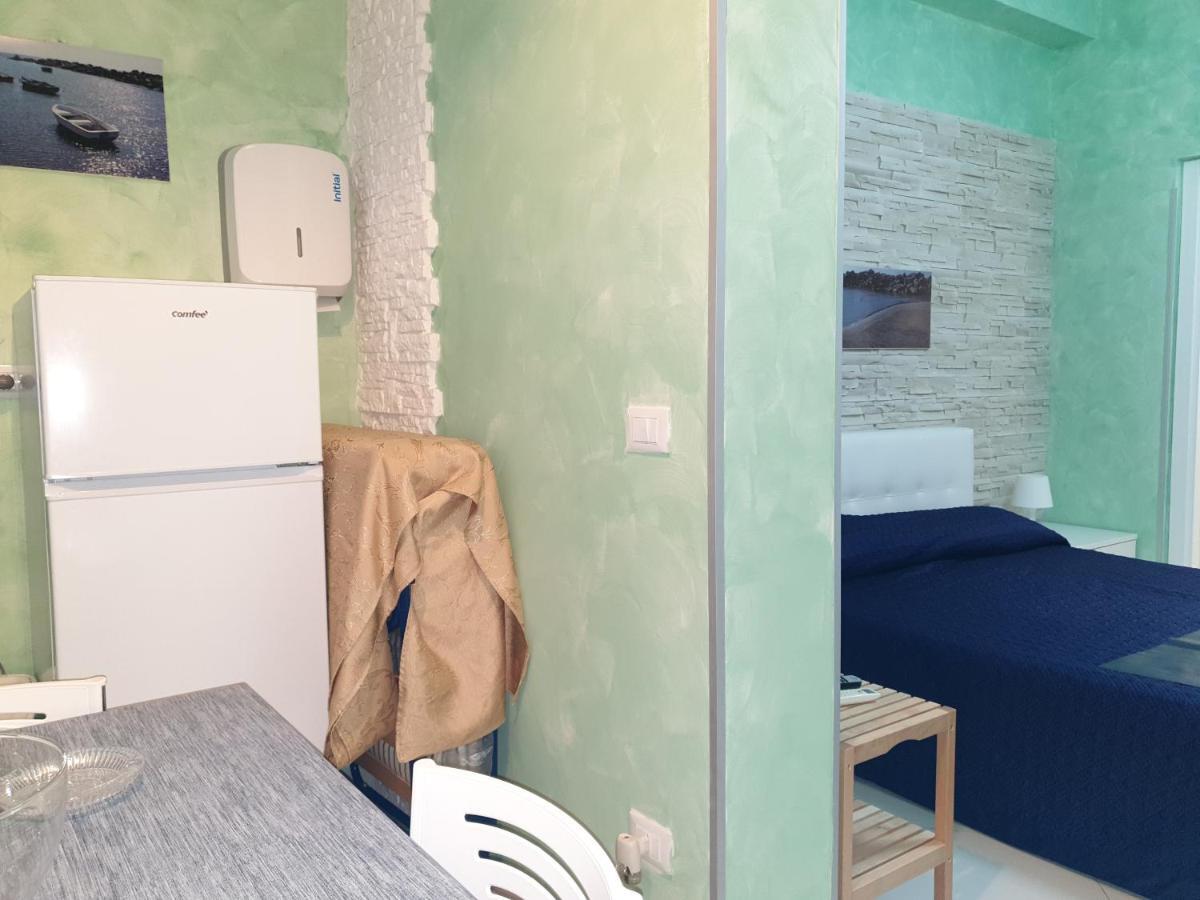 サレルノ Al Porticciolo Bed & Breakfast エクステリア 写真