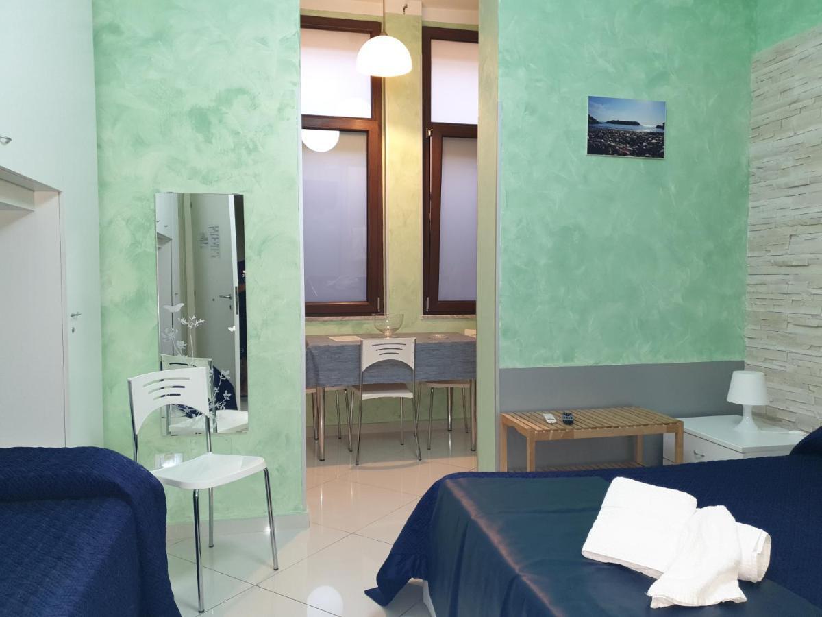 サレルノ Al Porticciolo Bed & Breakfast エクステリア 写真