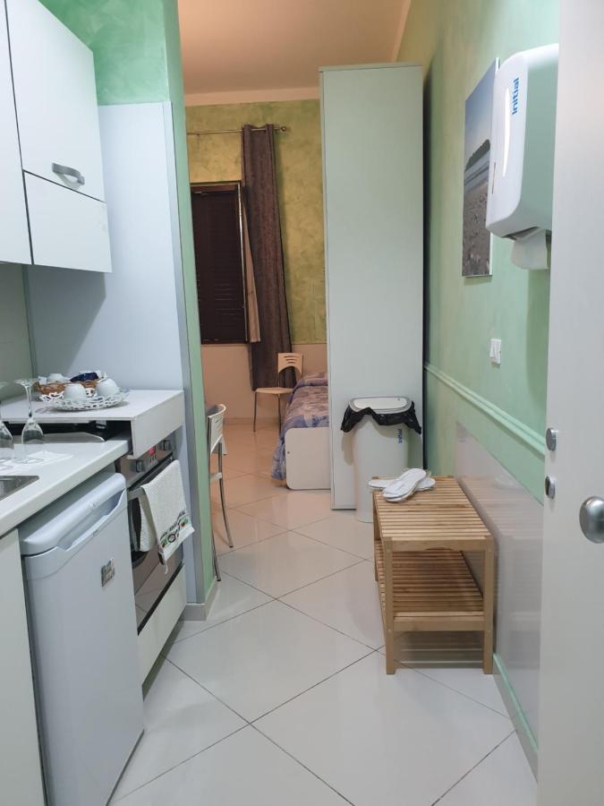 サレルノ Al Porticciolo Bed & Breakfast エクステリア 写真